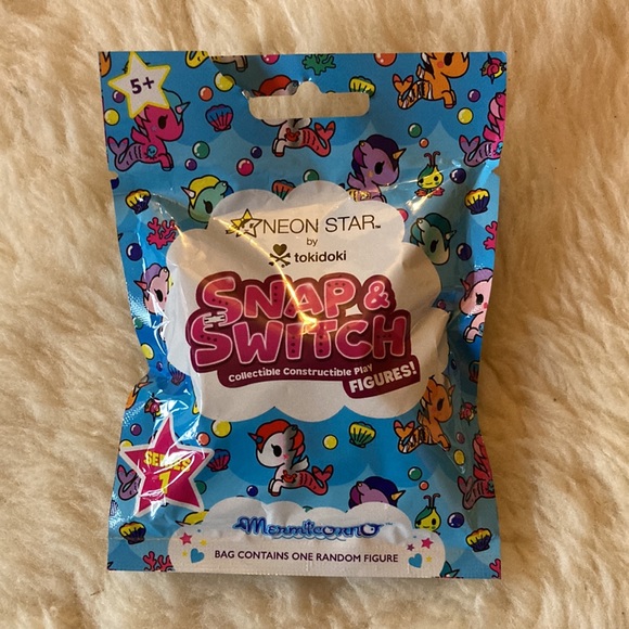 Tokidoki Mixed Bundle of Blind Bag, stickers, and magnets - Picture 6 of 9